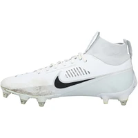 Chaussures Nike blanches dédicacées par Justin Herbert, des Chargers de Los Angeles, lors du match contre les Cardinals de l'Arizona, le 21 octobre 2024, avec l'inscription « GU 10-21-24 ».