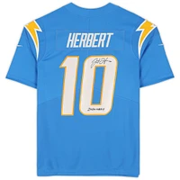 Maillot Nike bleu poudre dédicacé par Justin Herbert des Los Angeles Chargers avec l'inscription « 2020 OROY »