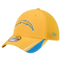 Men's New Era  Gold Los Angeles Chargers Linear 39THIRTY Flex Hat
