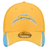 Men's New Era  Gold Los Angeles Chargers Linear 39THIRTY Flex Hat