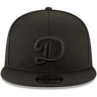 Casquette ajustable 9FIFTY Snapback New Era Script Logo des Los Angeles Dodgers noir sur noir