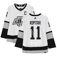 Maillot authentique adidas blanc dédicacé par Anze Kopitar des Los Angeles Kings
