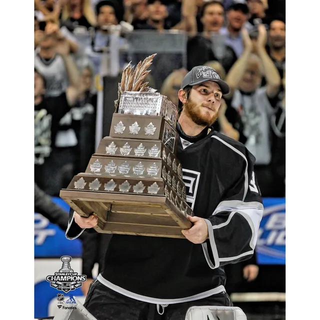 Calvin Petersen Los Angeles Kings Unsigned Reverse Retro Jersey in Net Photograph