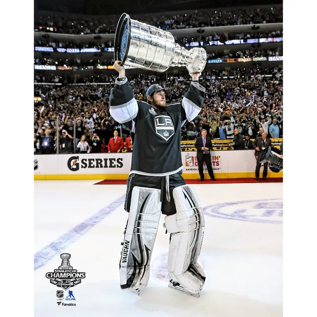 Jonathan Quick Los Angeles Kings Fanatics Authentic Unsigned Black Jersey in Net Photograph