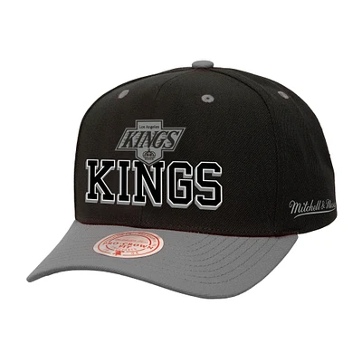 Casquette ajustable Mitchell & Ness noire/argentée Los Angeles Kings pour homme avec inscription arrière bicolore Pro Crown