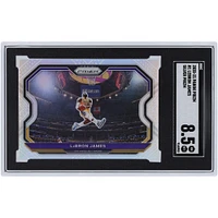 Carte Panini Prizm Silver Prizm #1 SGC 8.5 authentifiée des Los Angeles Lakers de LeBron James 2020-21