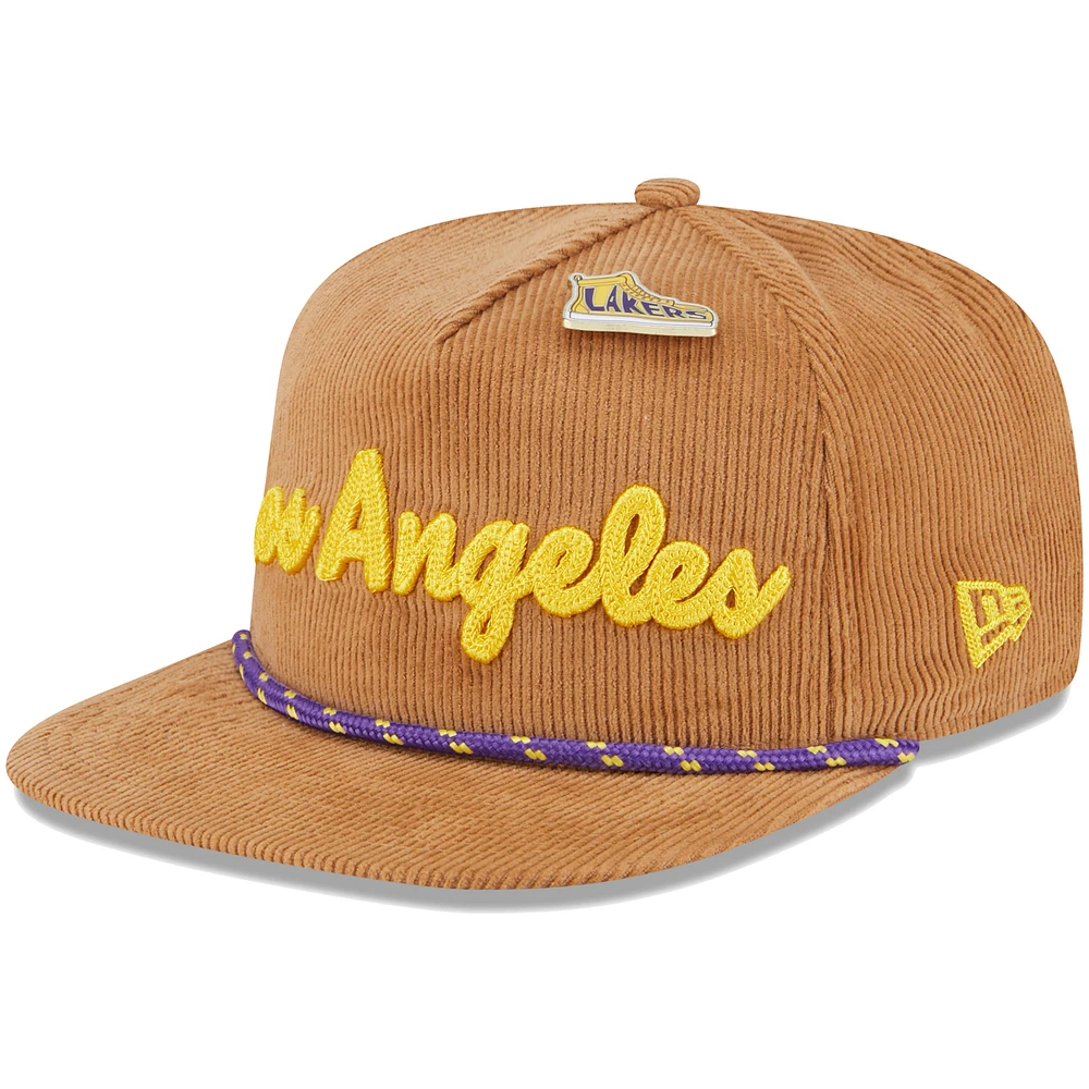 Pin snapback de golfeur en velours côtelé Victory Grove des Los Angeles Lakers de New Era pour homme