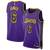 Maillot Jordan Brand LeBron James pour Homme Los Angeles Lakers Swingman Replica - Statement Edition