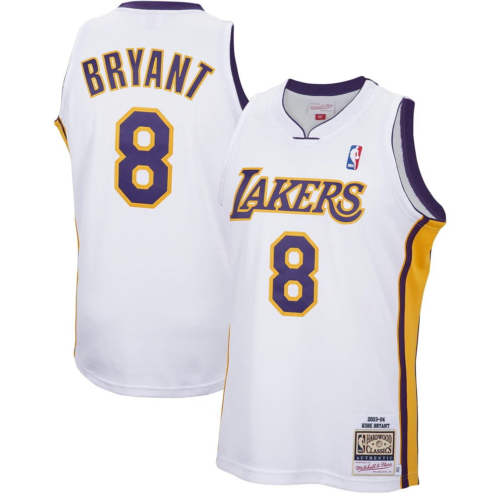 Hommes Mitchell & Ness Kobe Bryant Blanc Los Angeles Lakers 2003-04 Hardwood Classics Authentic Player - Maillot