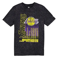 T-shirt New Era LeBron James noir Los Angeles Lakers Full Court Press Mineral Wash Player pour homme