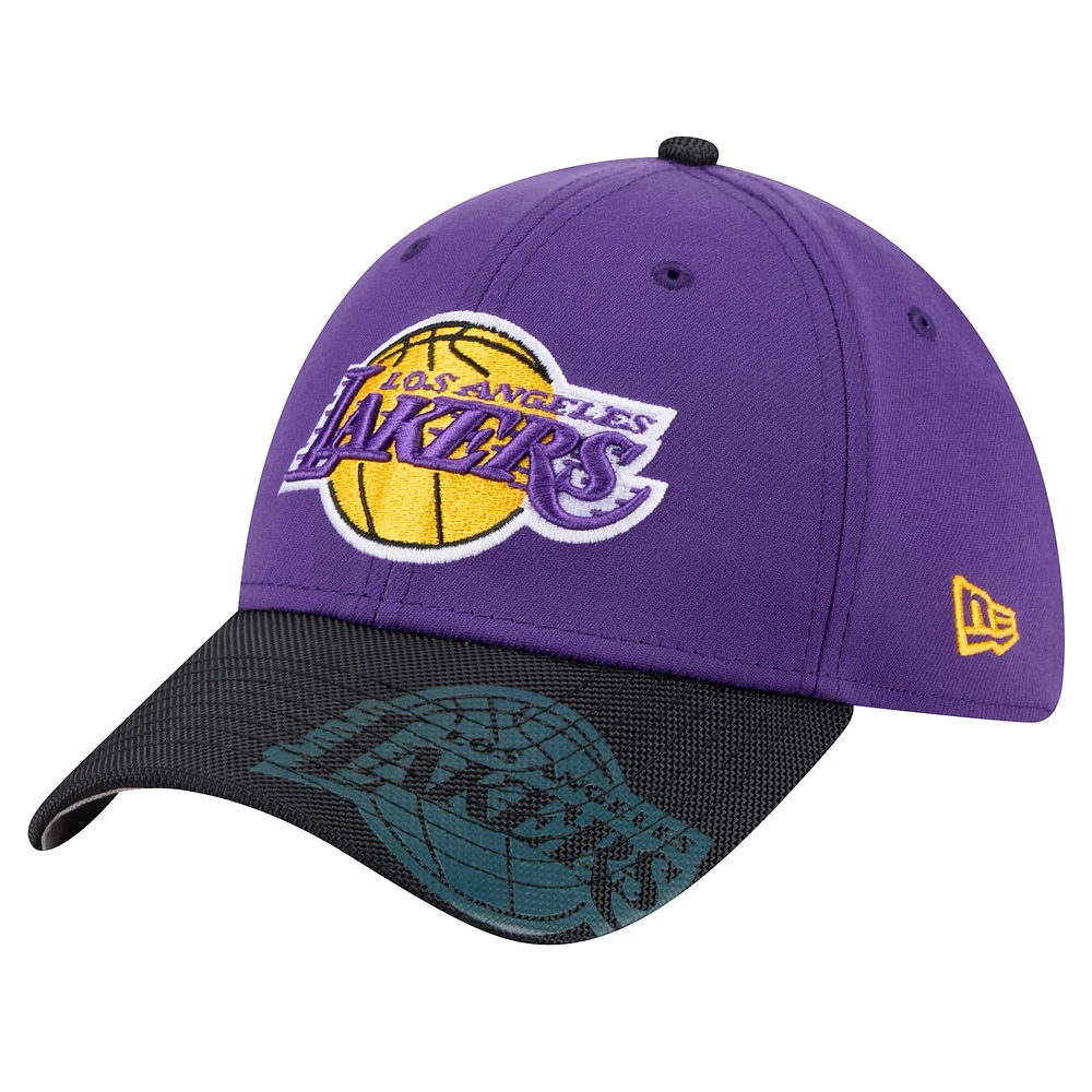 Casquette New Era violette Los Angeles Lakers Sport Night 39THIRTY Flex pour homme