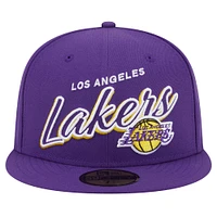 Casquette ajustée 59FIFTY violette Los Angeles Lakers Sport Night Script pour homme New Era