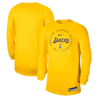 T-shirt d'entraînement à manches longues Nike Gold Los Angeles Lakers 2024/25 Legend On-Court pour homme