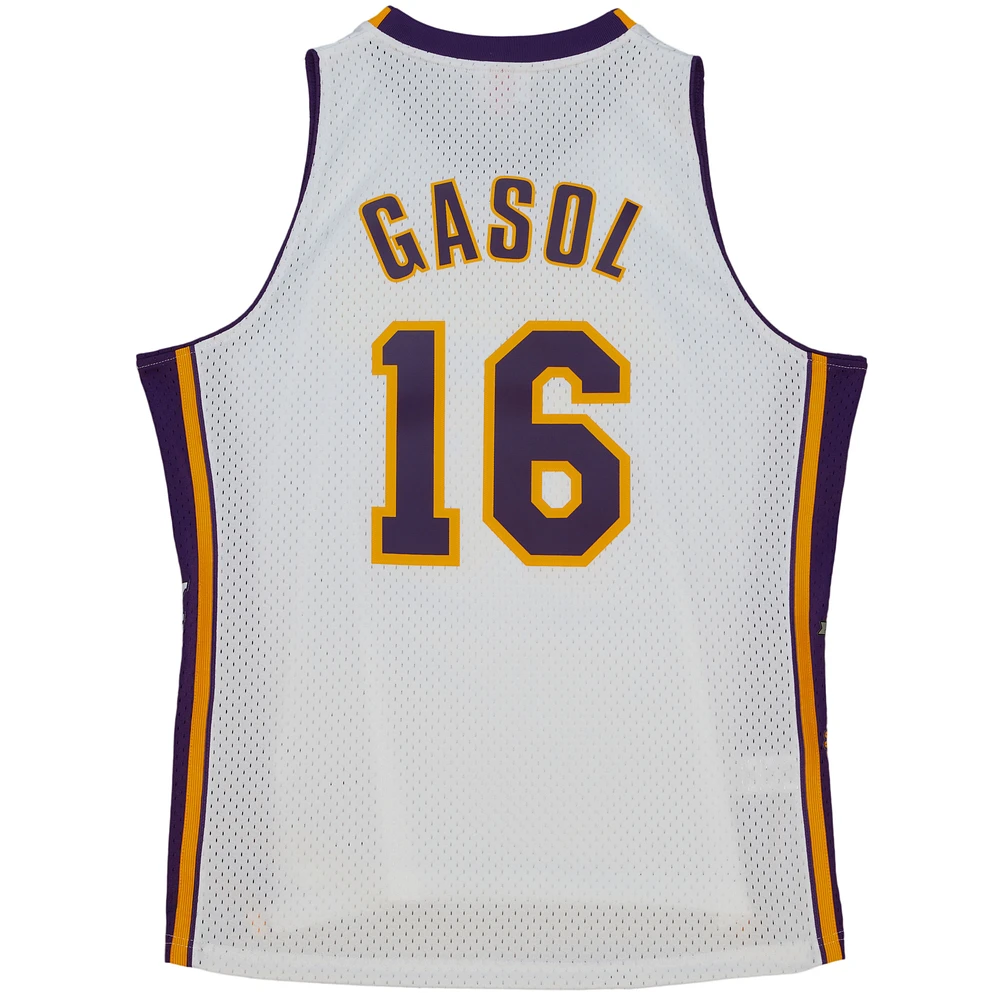 Unisexe Mitchell & Ness Pau Gasol Blanc Los Angeles Lakers Hall of Fame Classe de 2023 Throwback Swingman Jersey