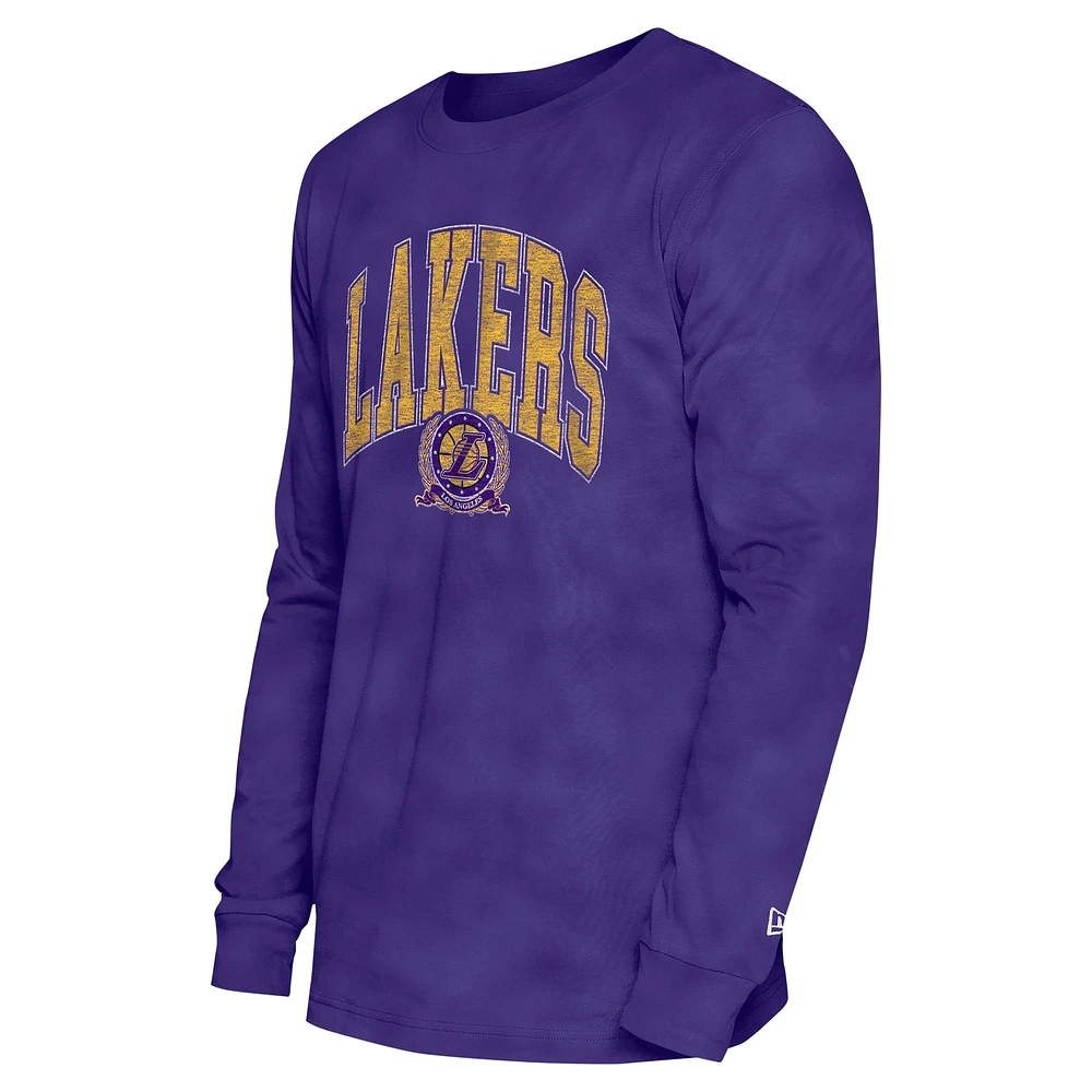 T-shirt à manches longues unisexe violet Los Angeles Lakers Oversized Essentials Enzyme Wash de New Era