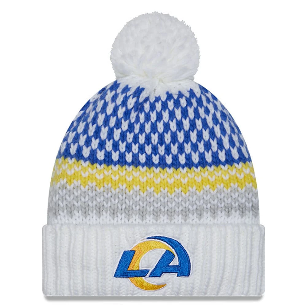 Bonnet en tricot à revers avec pompon des Los Angeles Rams 2023 Sideline New Era pour femme, blanc