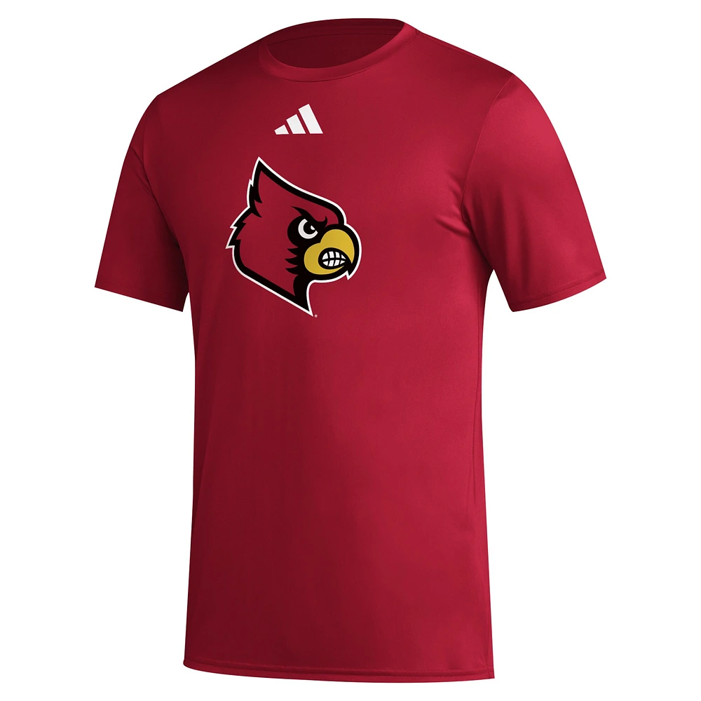 T-shirt d'avant-match AEROREADY avec logo de casier principal des Louisville Cardinals adidas rouge pour hommes