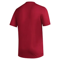 T-shirt d'avant-match AEROREADY avec logo de casier principal des Louisville Cardinals adidas rouge pour hommes