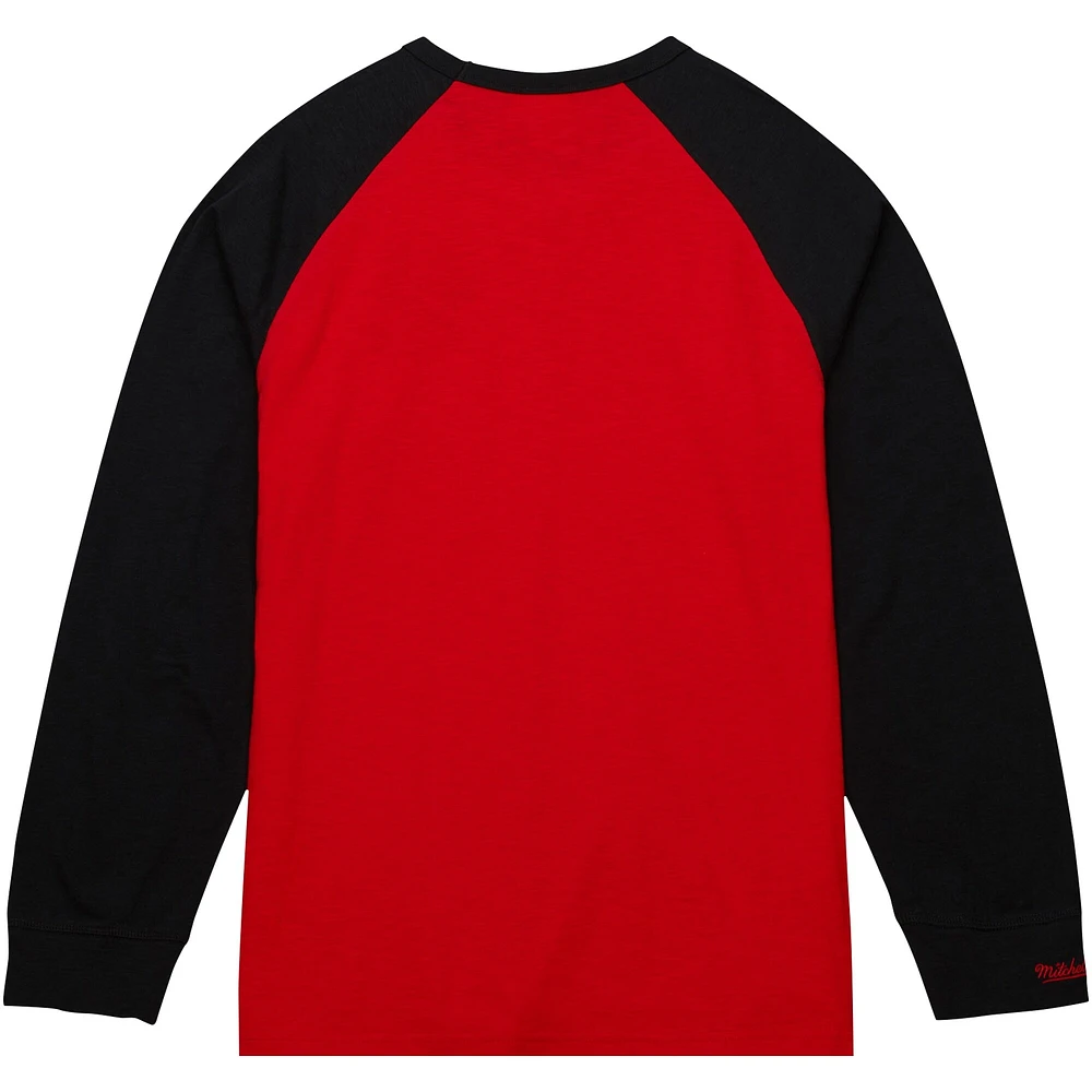 T-shirt à manches longues raglan flammé légendaire des Cardinals de Louisville rouge Mitchell & Ness pour hommes