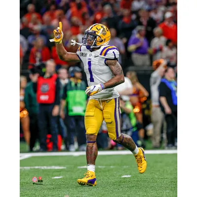 Ja'Marr Chase Cincinnati Bengals Unsigned Sideline Catch in White