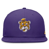 Casquette ajustée Nike LSU Tigers Legacy True pour homme, violet