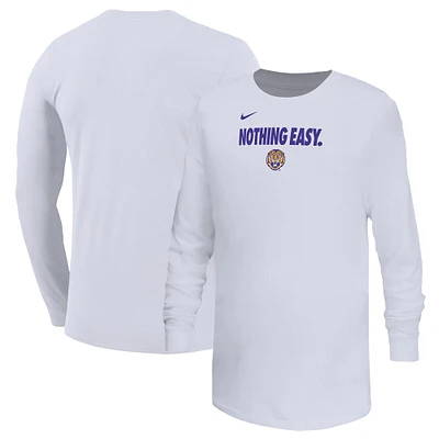 T-shirt à manches longues Nike LSU Tigers 2025 On-Court Bench pour jeunes Blanc