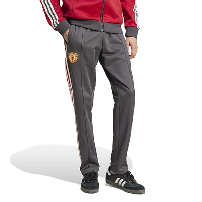 Men's adidas Originals Black Manchester United adicolor Track Pants