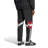 Men's adidas Originals Black Manchester United Lifestyler Track Pants