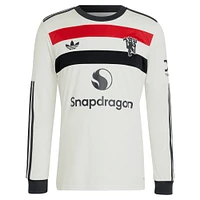 Maillot adidas Originals Rasmus Højlund crème Manchester United 2024/25 troisième réplique à manches longues pour homme