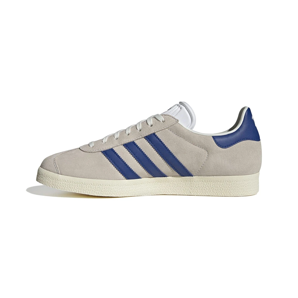 Men's adidas Originals White Manchester United x George Best Lifestyler Gazelle Shoes