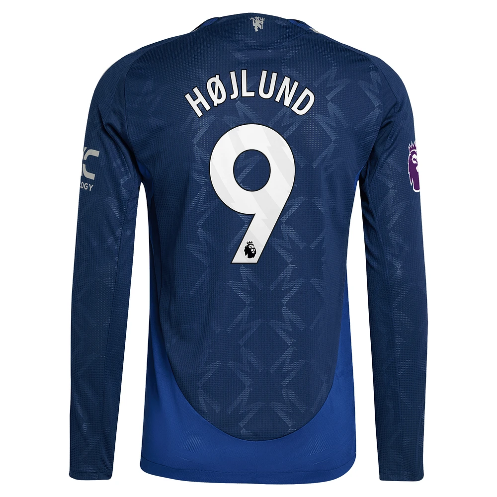 Maillot de joueur adidas Rasmus Højlund bleu marine Manchester United 2024/25 extérieur authentique à manches longues pour homme