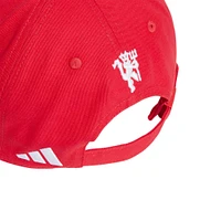 Casquette réglable adidas rouge Manchester United Team Dad pour hommes