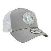 Men's New Era Gray Manchester United Iridescent Trucker Adjustable Hat