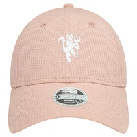 Casquette réglable New Era rose Manchester United Jersey Stitch 9FORTY pour femme