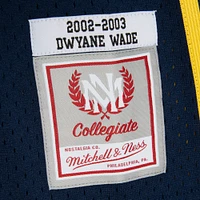 Maillot Swingman de joueur Mitchell & Ness Dwyane Wade Navy Marquette Golden Eagles 2002/03 pour hommes