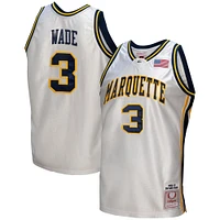 Maillot authentique Mitchell & Ness Dwyane Wade White Marquette Golden Eagles College Vault 2002/03 pour hommes