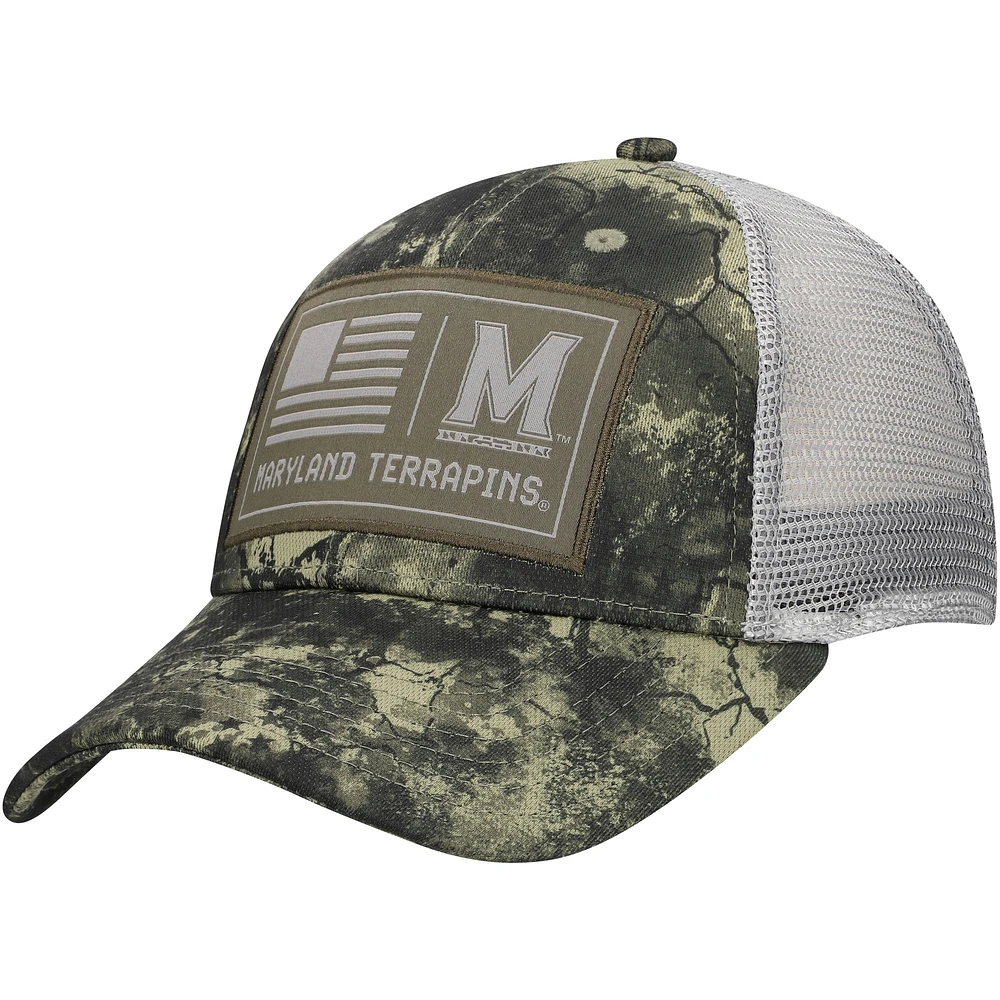 Casquette de camionneur Under Armour Camo Maryland Terrapins Freedom Collection Blitzing Performance pour homme