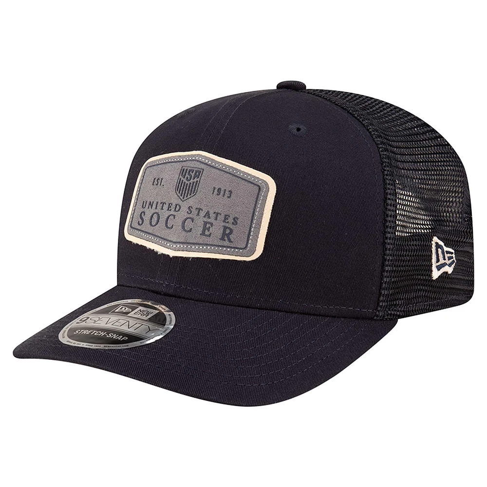 Casquette ajustable extensible à boutons-pression New Era bleu marine USMNT Labeled 9SEVENTY Trucker pour homme