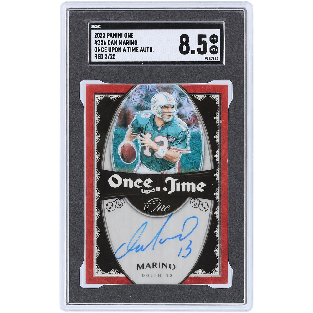 Carte Panini One Red Once Upon A Time #326 #2/25 SGC 8.5 autographiée 2023 par Dan Marino Miami Dolphins