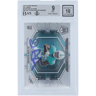 De'Von Achane Miami Dolphins Autographed 2023 Panini Mosaic NFL Debut #ND-8 Beckett Fanatics Witnessed Authenticated 9/10 Rookie Card