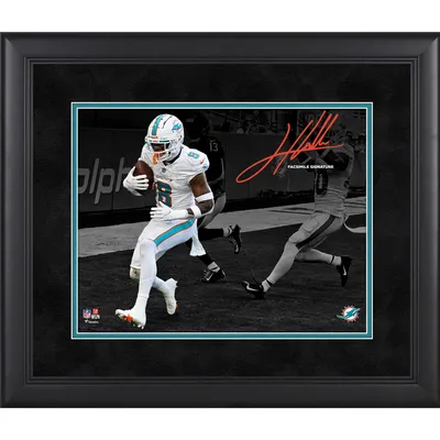 Lids Jaylen Waddle Miami Dolphins Fanatics Authentic Framed 15'' x 17''  Player Panel Collage