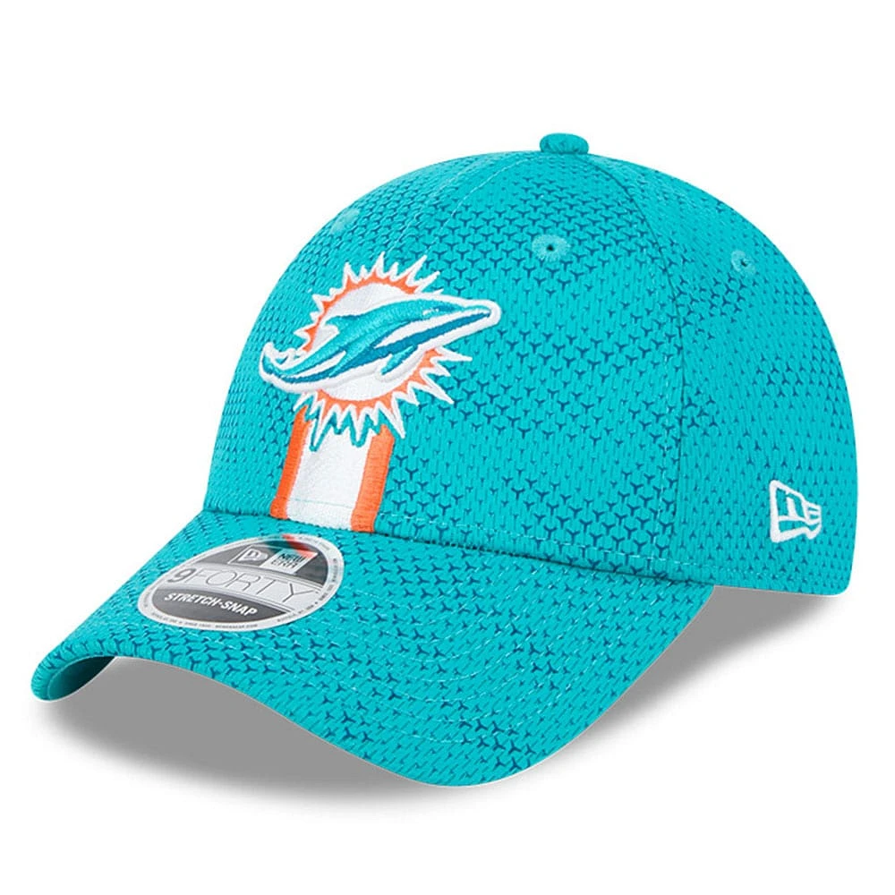 Casquette extensible à bouton-pression New Era Aqua Miami Dolphins 2024 Sideline 9FORTY pour hommes