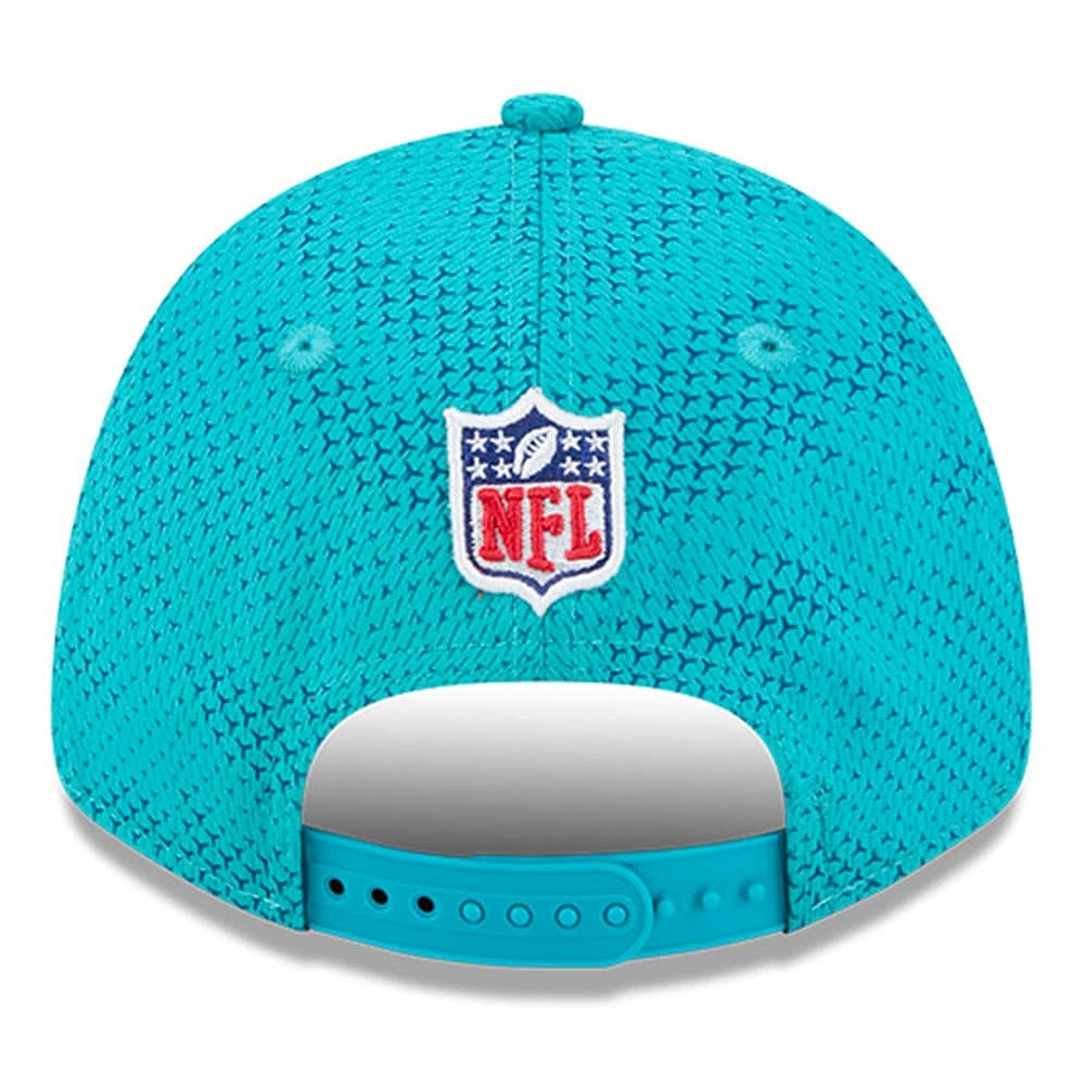 Casquette extensible à bouton-pression New Era Aqua Miami Dolphins 2024 Sideline 9FORTY pour hommes