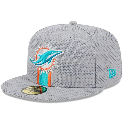 Casquette ajustée 59FIFTY Miami Dolphins 2024 Sideline New Era pour homme, grise