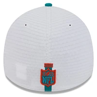 Men's New Era White/Aqua Miami Dolphins 2024 NFL Training Camp 39THIRTY Flex Hat