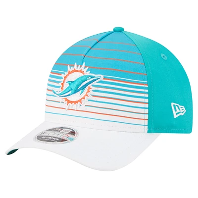 Casquette ajustable New Era blanche/aqua pour homme, modèle Adventure Gradient 9FORTY M-Crown A-Frame des Dolphins de Miami