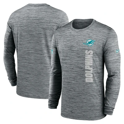 T-shirt à manches longues Nike gris Miami Dolphins 2024 Sideline Velocity Performance pour homme