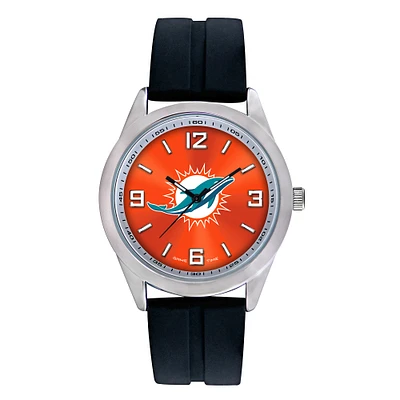 Regarder le meneur de jeu des Dolphins de Miami