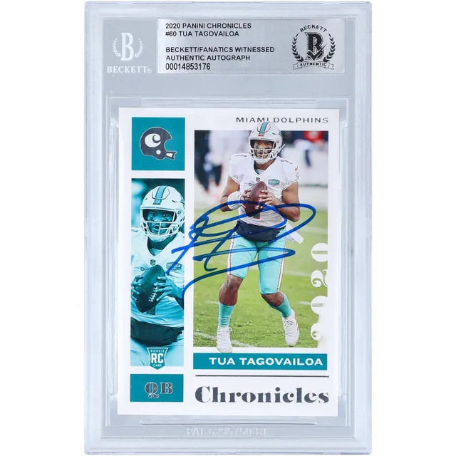 Miami Dolphins quarterback Tua Tagovailoa signed autographs Sunday