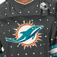 T-shirt à col en V jersey rayures sportives et strass pour femme Gameday Couture Anthracite Miami Dolphins Kickoff Time